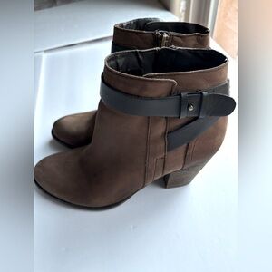 Franco Sarto Women's Zipper Ankle Boots US 7.5-8.5 UK 6 EU 38, 1 Zipper Not Work